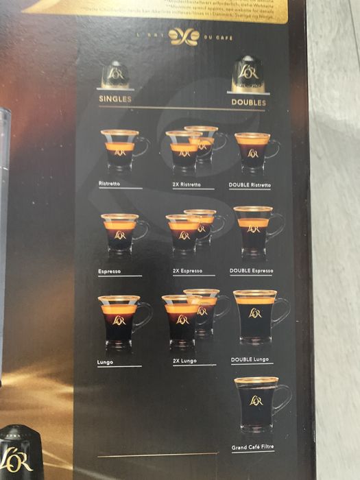 Philips Lor Barista sublime compact piano noir LM9012