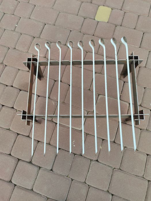 Продам розбірний мангал.