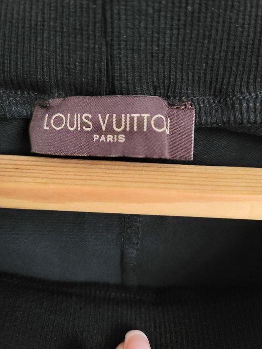 Продам новий жіночий костюм L