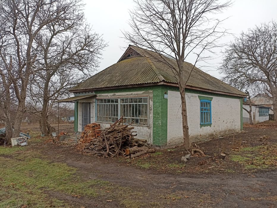 Продається будинок в с.Іваньки.