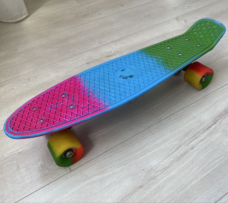 Пениборд скейт разноцветные колеса детский скейтборд