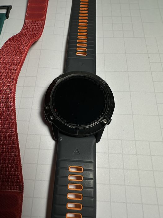 Garmin fenix 6 pro sapphire Suunto 9peak pro Apple watch