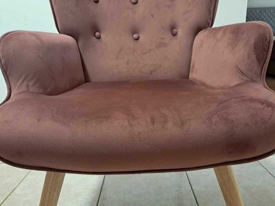 Cadeira de velodu como Nova