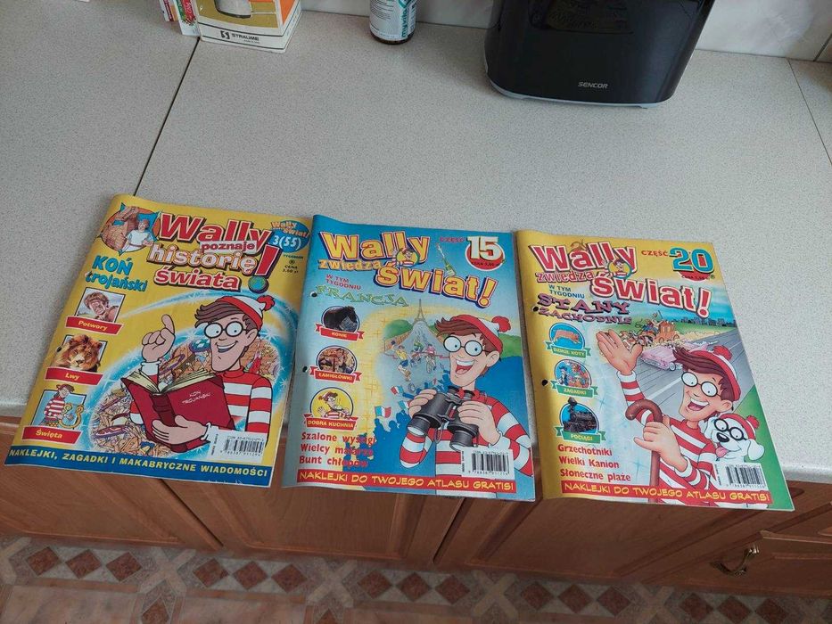 Czasopisma Wally zwiedza świat + segregatory