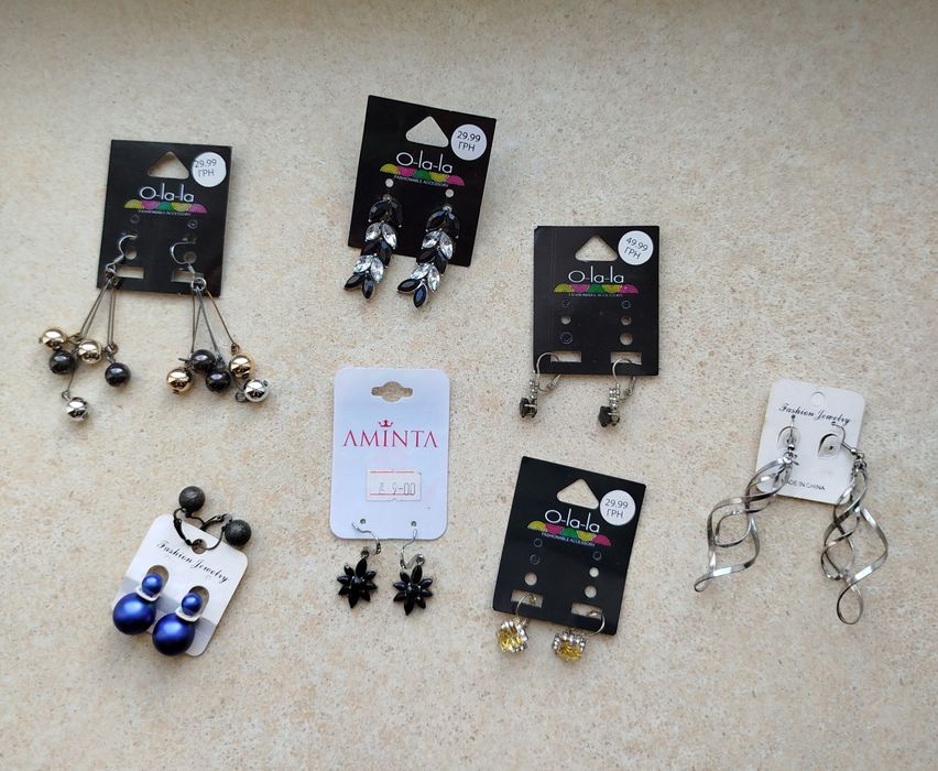 Біжутерія, прикраси, сережки 8 шт.- 95 грн