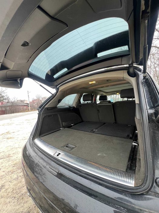 Продам Ауді Q7 в гарному стані!