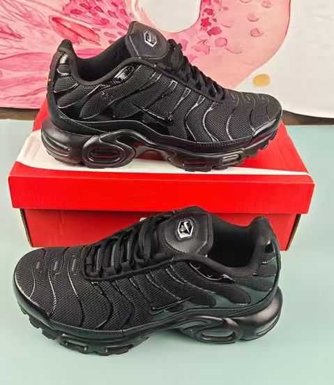 Nike_Air_Max_TN_Plus_Black R.44