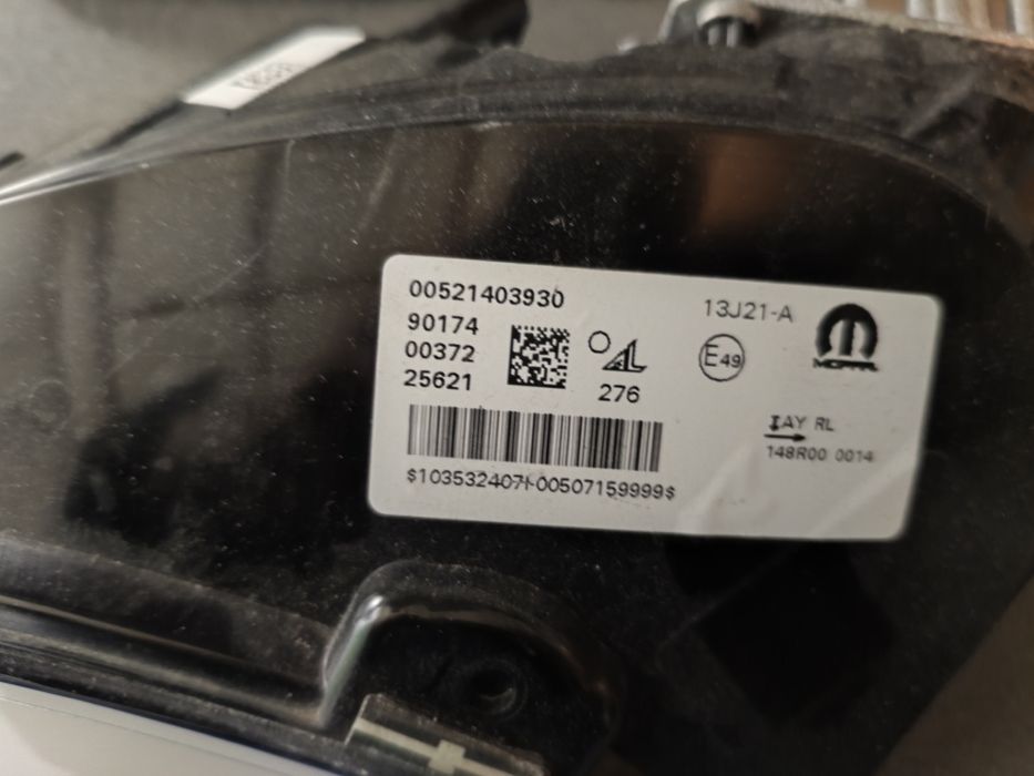 Fiat 500 500E Przedni prawy lewy halogen DRL