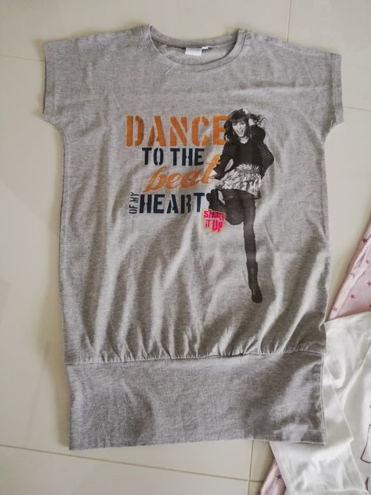 Zestaw dziewczęcy rozm. 134/140, bluzka świateczna