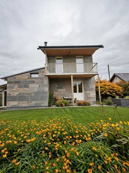 Продам будинок із зручностями