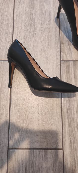 Czarne szpilki  rozmiar 40