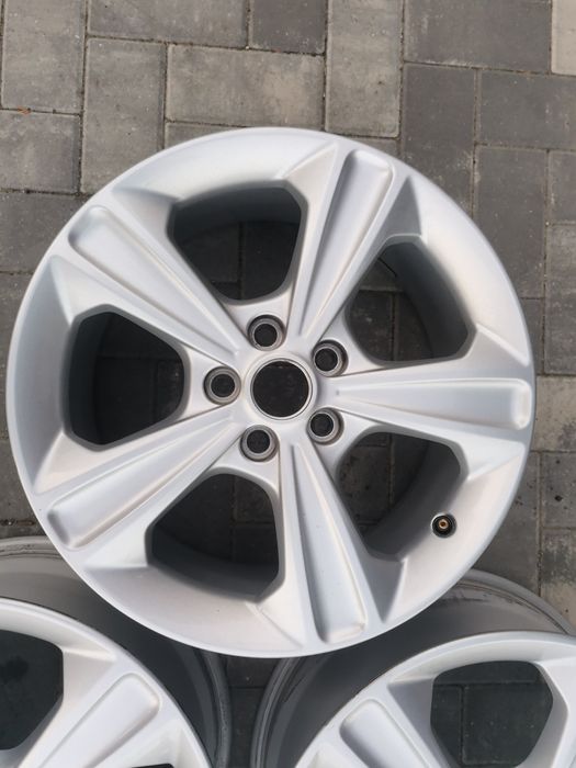 Felgi FORD KUGA Mondeo Focus S-Max 7,5Jx17H2 5x108 ET52,5 + czujniki