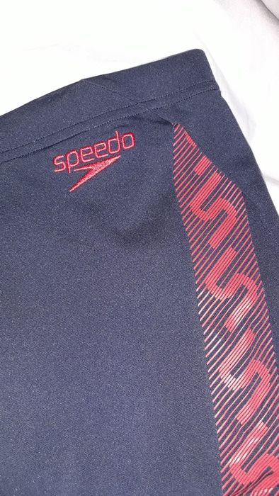 Продам плавки Speedo