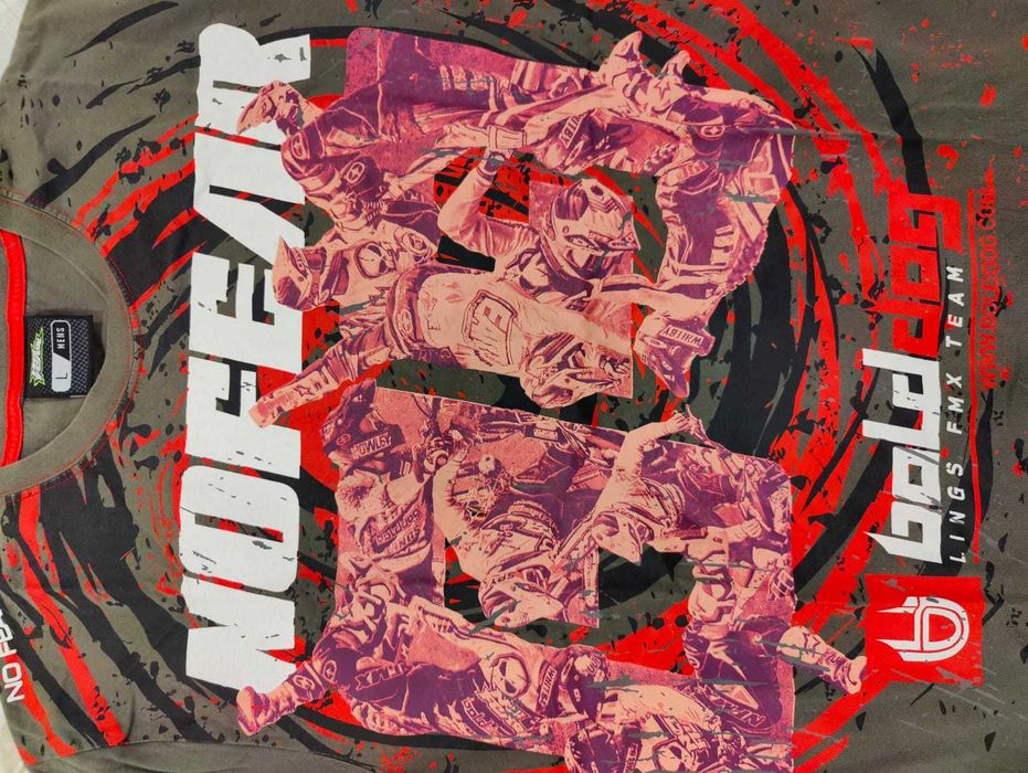 T-shirt No Fear tam. L em excelente estado.