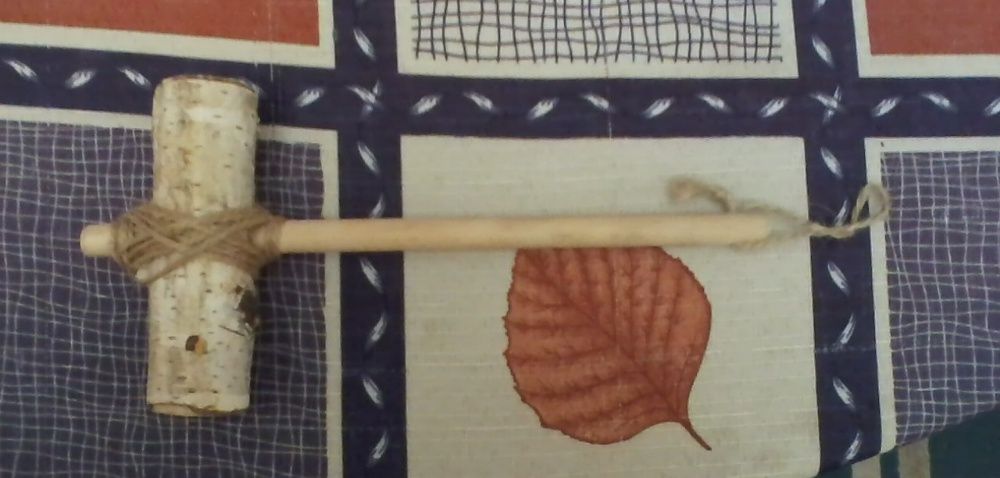 Молоточок березовий(для вибиття дурничок з макітри)