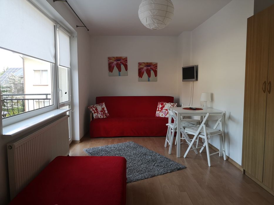 Ustka 2026 wakacje noclegi transport z PKP i PKS