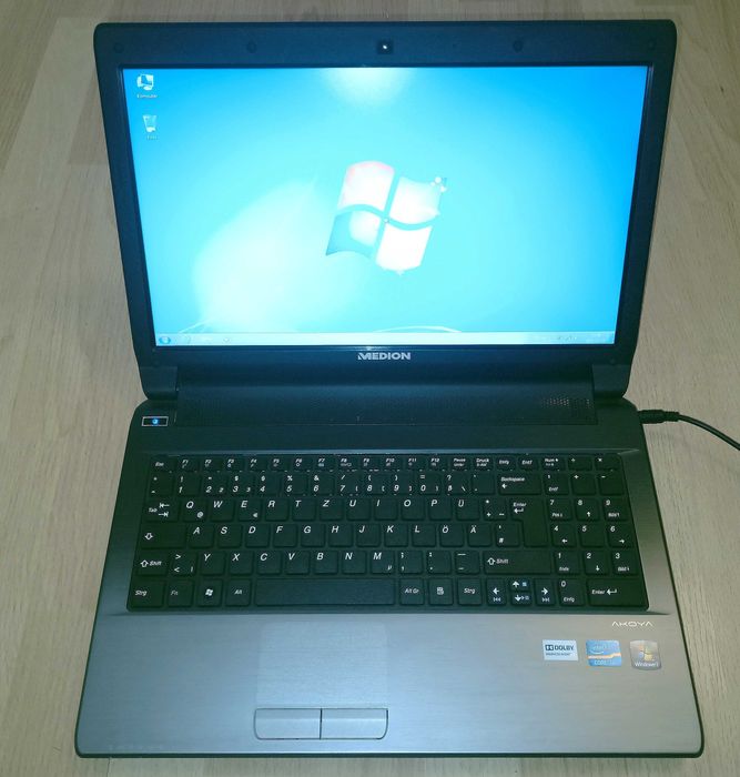 Medion Akoya E6228 - 15'6 cala - i3