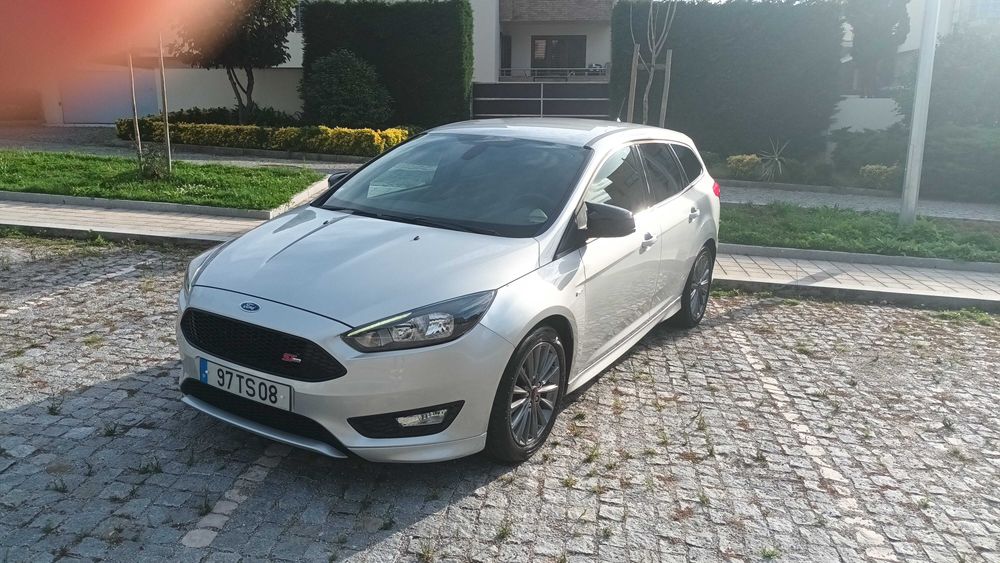 Ford focus st line ( troco Mercedes superior)