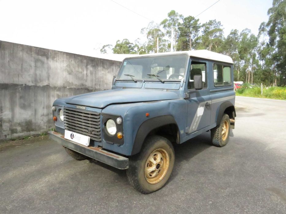 LAND ROVER DEFENDER Station Wagon 2.5 TDI 4X4 de 1994 - Peças Usadas