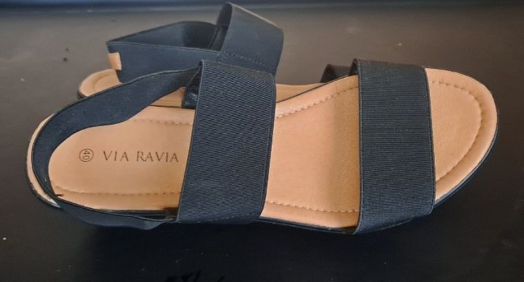 Sandały damskie nowe rozmiar 40