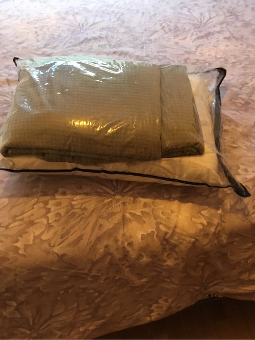 Capa de edredon da Zara  Home + 2 almofadas