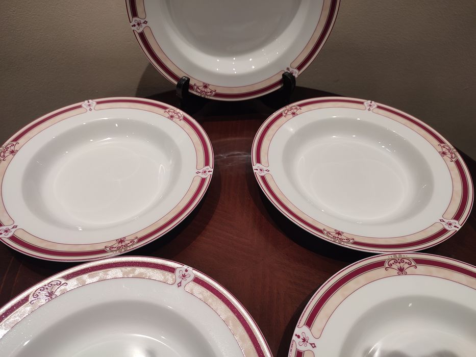 Zestaw pięciu talerzy głębokich porcelana Royal Bawaria