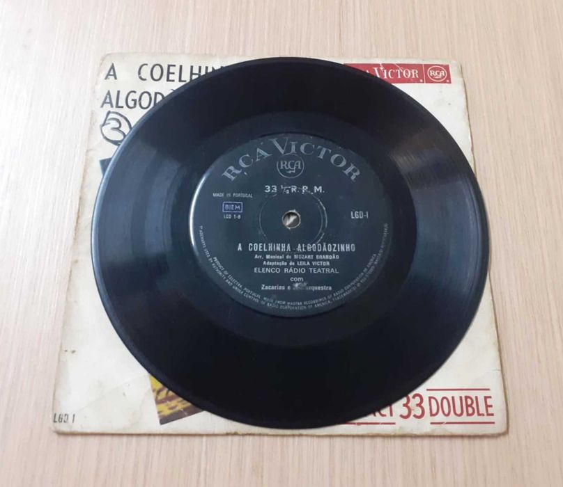 Zaccarias e sua Orquestra - A Coelhinha Algodãozinho (Vinil)
