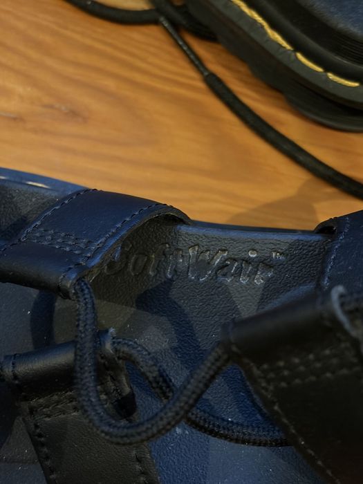 Sandálias Nartilla Dr Martens