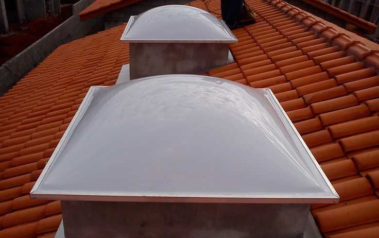 Vendo 5 Claraboias Luzacril duplas elétricas  Descida de preço