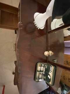 Toucador antigo com espelho