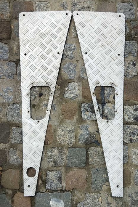 Diverso material Land Rover Defender