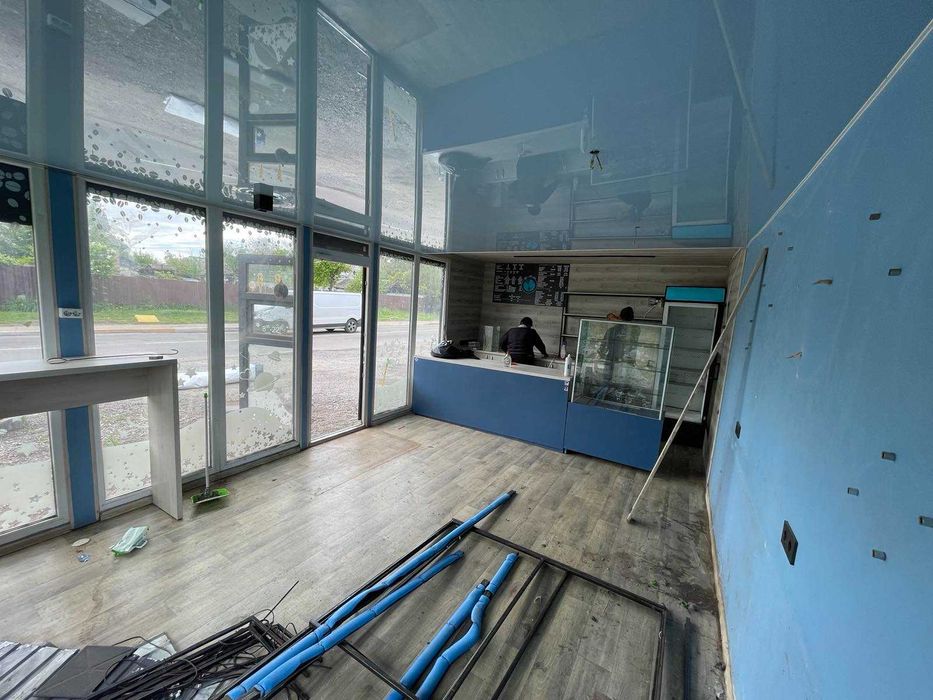 Задам в аренду ларёк Маф кофейня. 32 квадрата улица Фрунзе 77