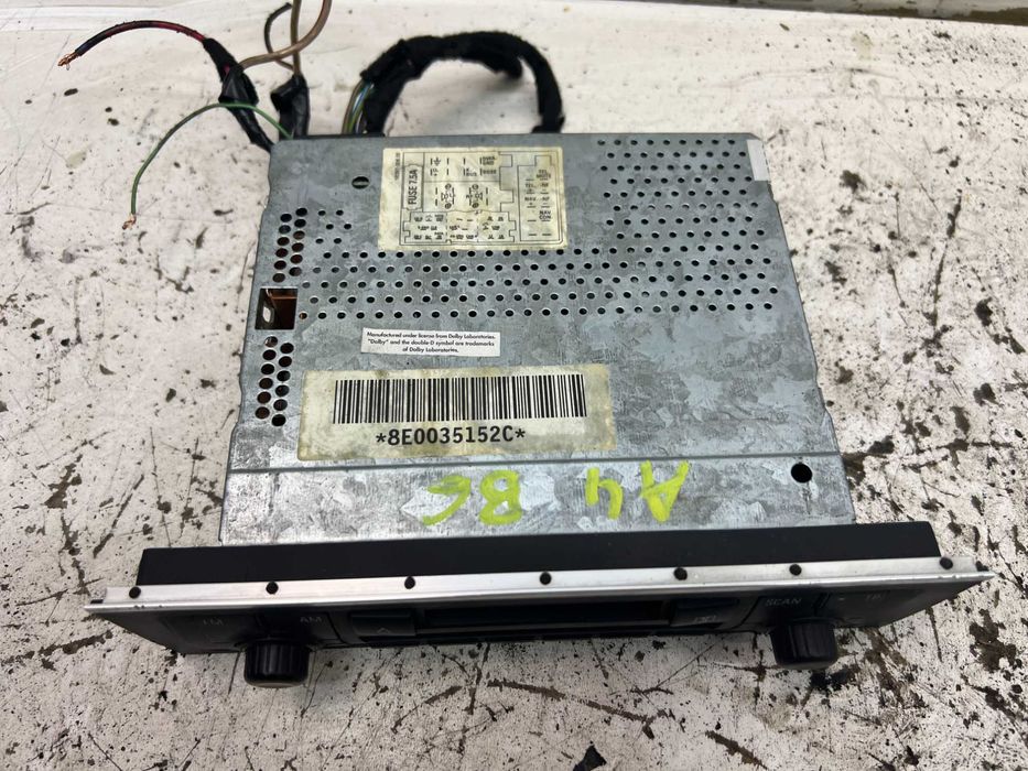 Audi A4 B6 B7 Radio CD Radioodtwarzacz Kasety Audi Chorus