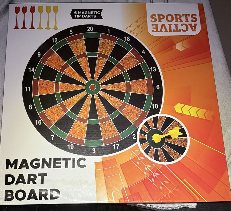 Дартс з магнітними дротиками