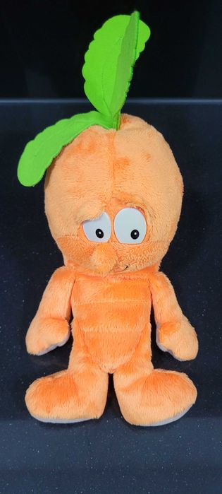 Vendo 2 bonecos novos