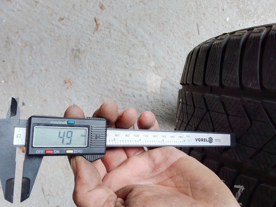 1 Opona zimowa 255/35r21 PIRELLI 2021r