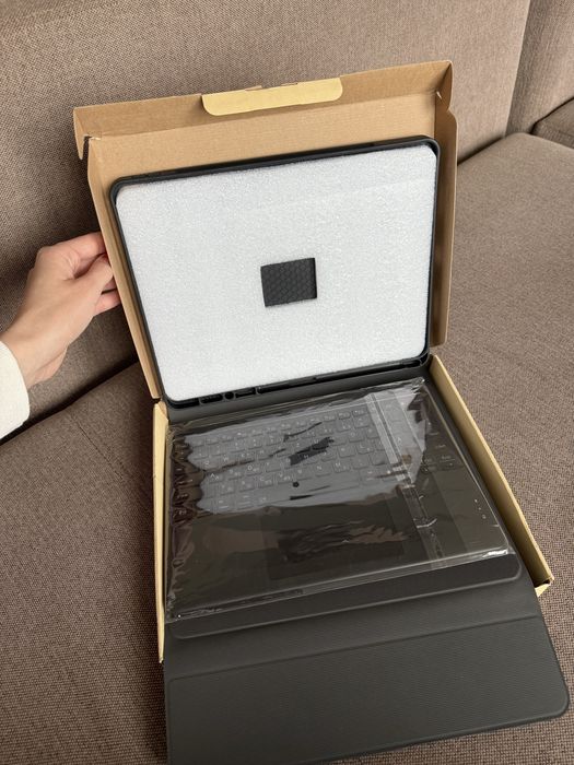 Бездротова клавіатура для планшету