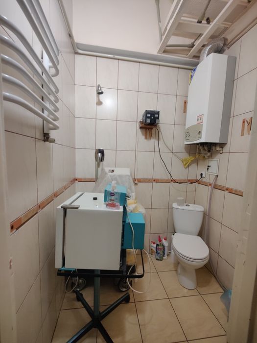 Продаж Комерція вул.Куліша Центр Фасад 3 вікна+ Двері,ц.160000 у.о