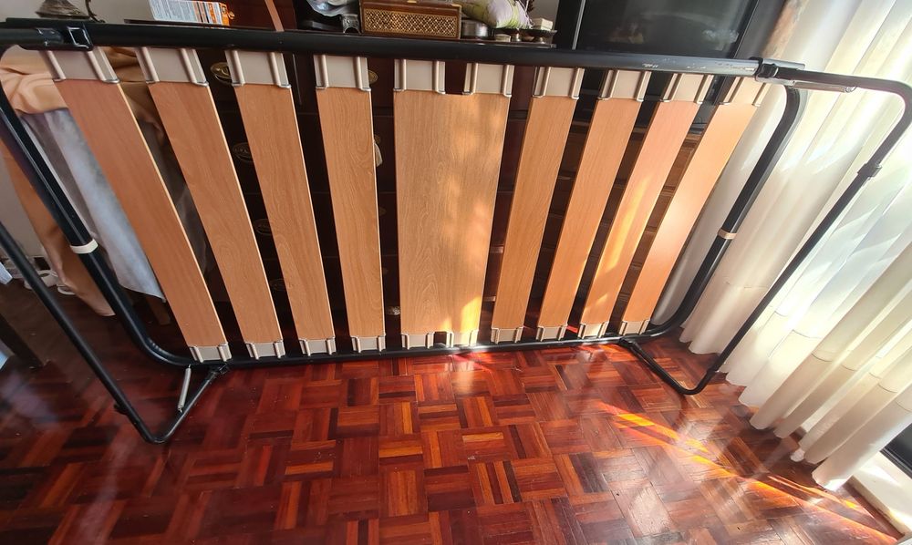Cama (Body Flex) com colchão Molaflex