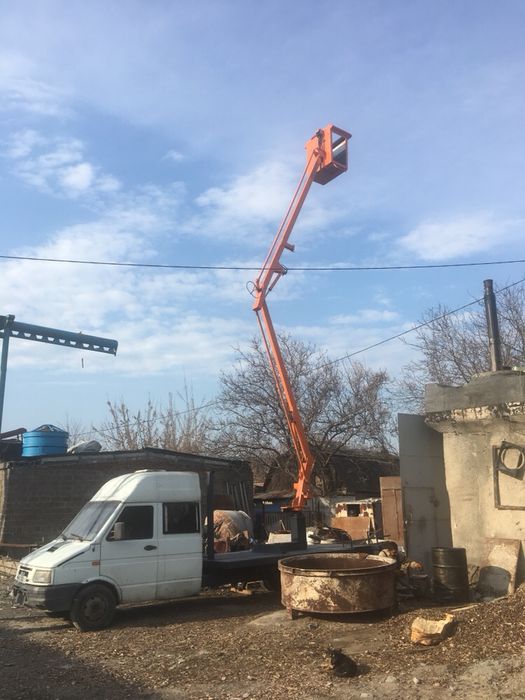 Продам автовышку 14метров