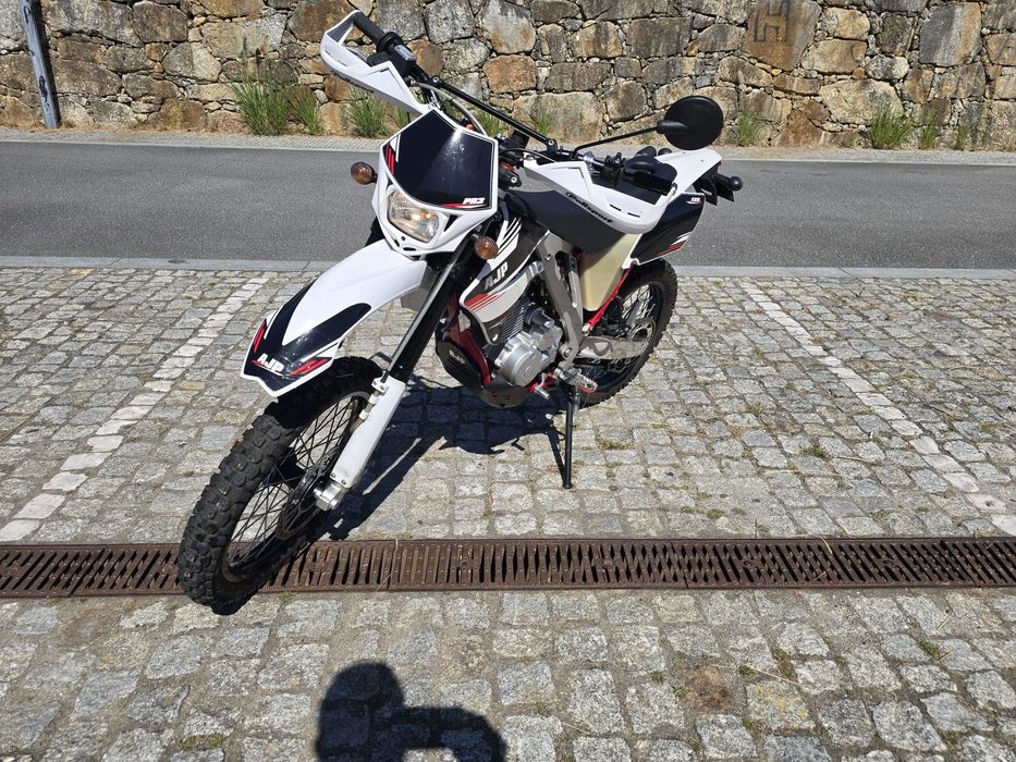 AJP PR3 Enduro pro