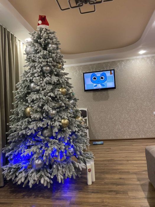 Віденська засніжена.Лита ялиночка.Литая елка заснеженная.Штучна ялинка