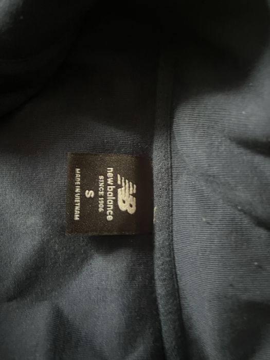 Продам кофту New Balance