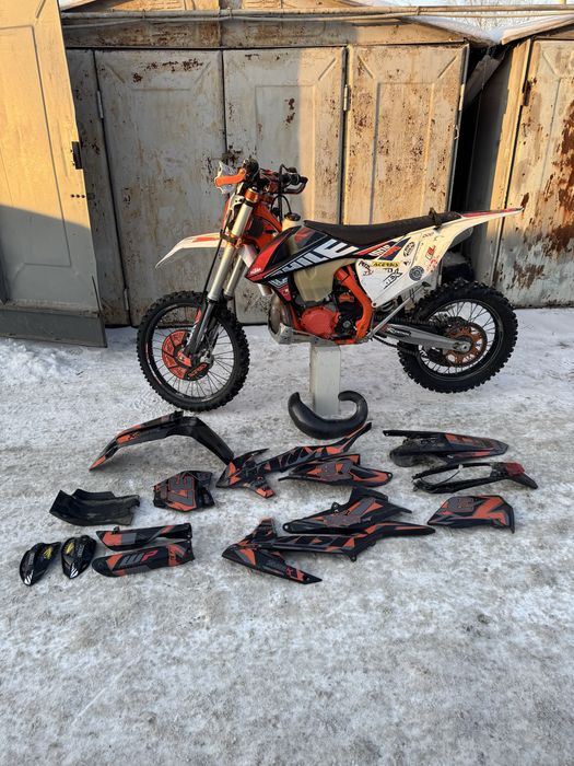 Мотоцикл KTM 300 EXC TPI SIX DAYS, 130 мотогодин