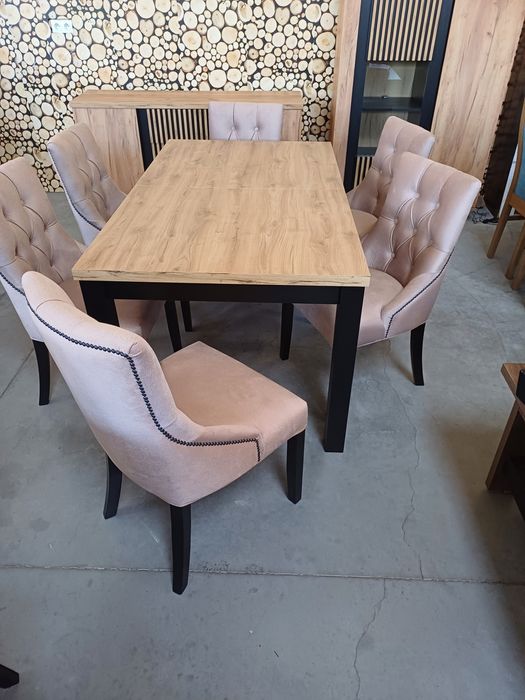 Stół dąb odwieczny i Krzesła pikowane