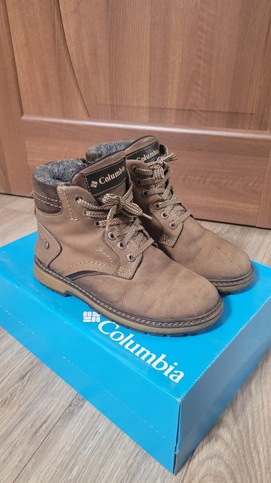 З натуральної шкіри зимові черевики Columbia 36 розмиір.