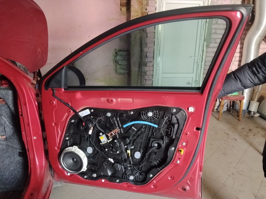 Двері Кіа ніро Kia niro 2023