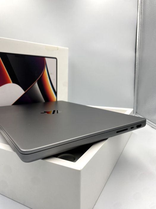 Ноутбук Apple MacBook Pro 14" M1 Pro 16/512GB Space Gray (MKGP3) 2021
