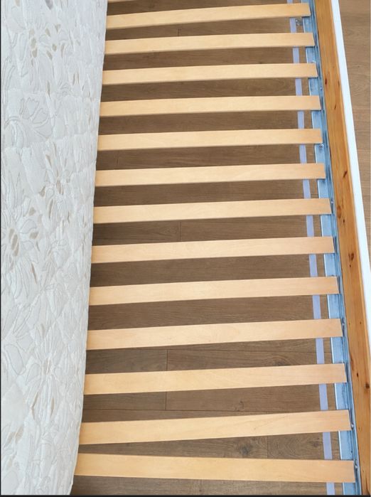 Cama de solteiro   90x200cm