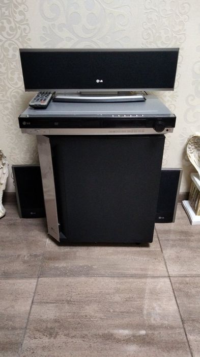 Домашний кинотеатр LG